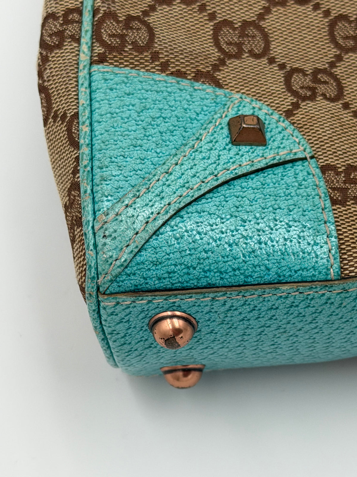 Gucci Jackie Piston Shoulder Bag