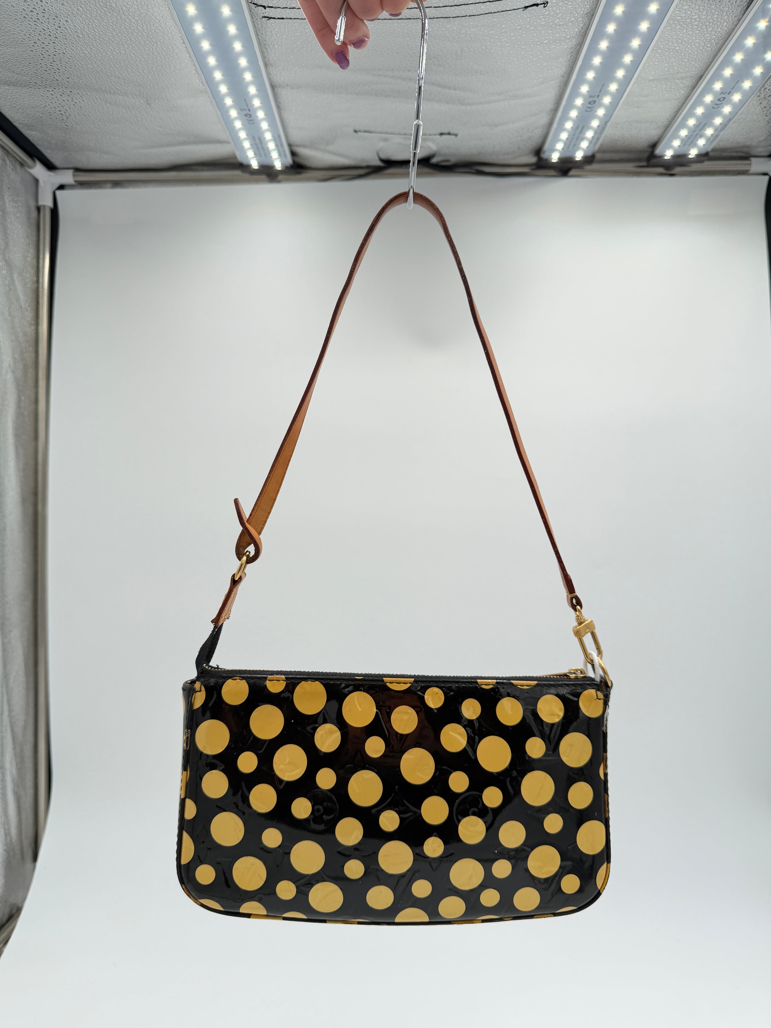 Louis Vuitton Monogram Vernis Polka Dot Pochette