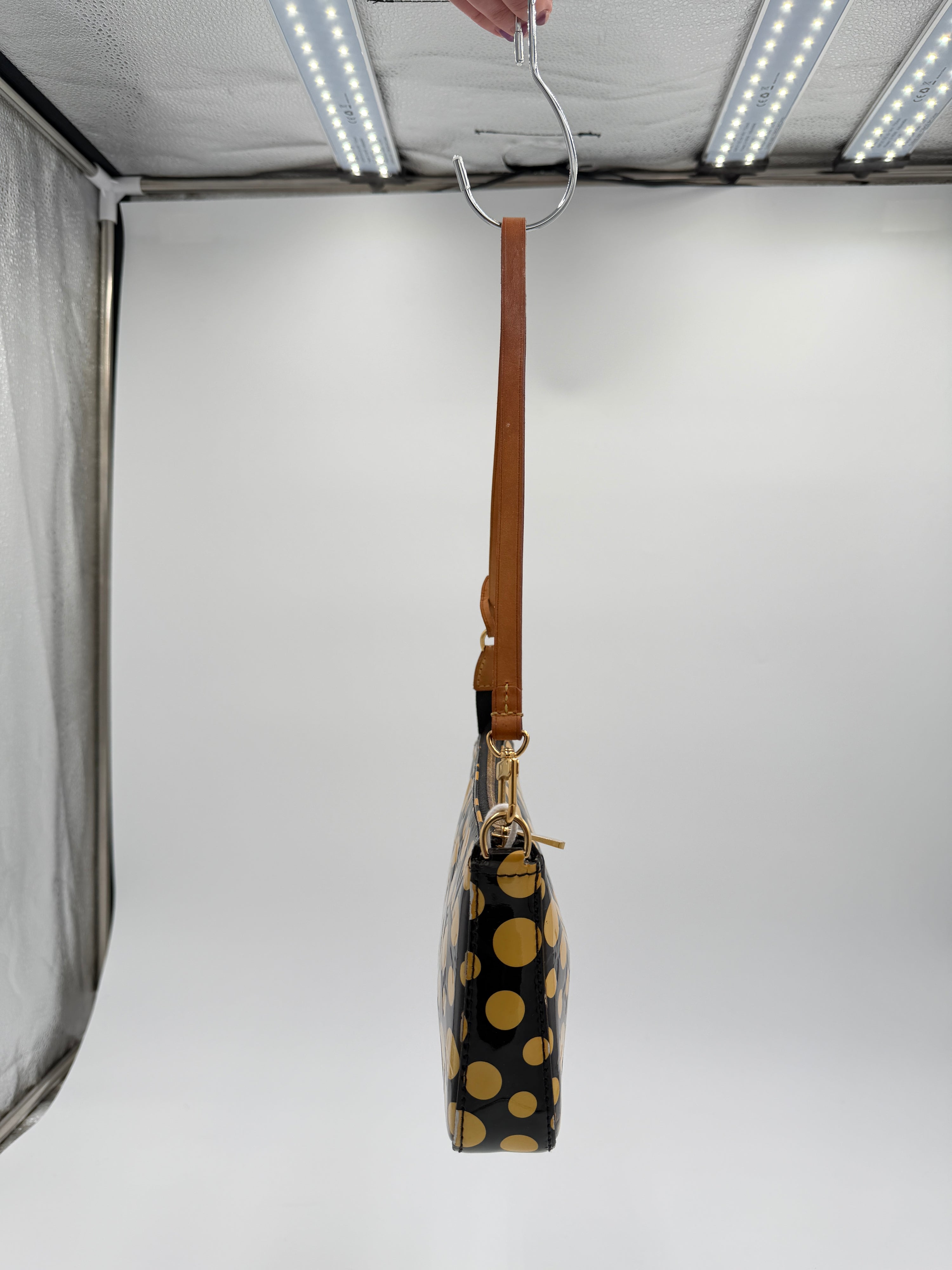 Louis Vuitton Monogram Vernis Polka Dot Pochette
