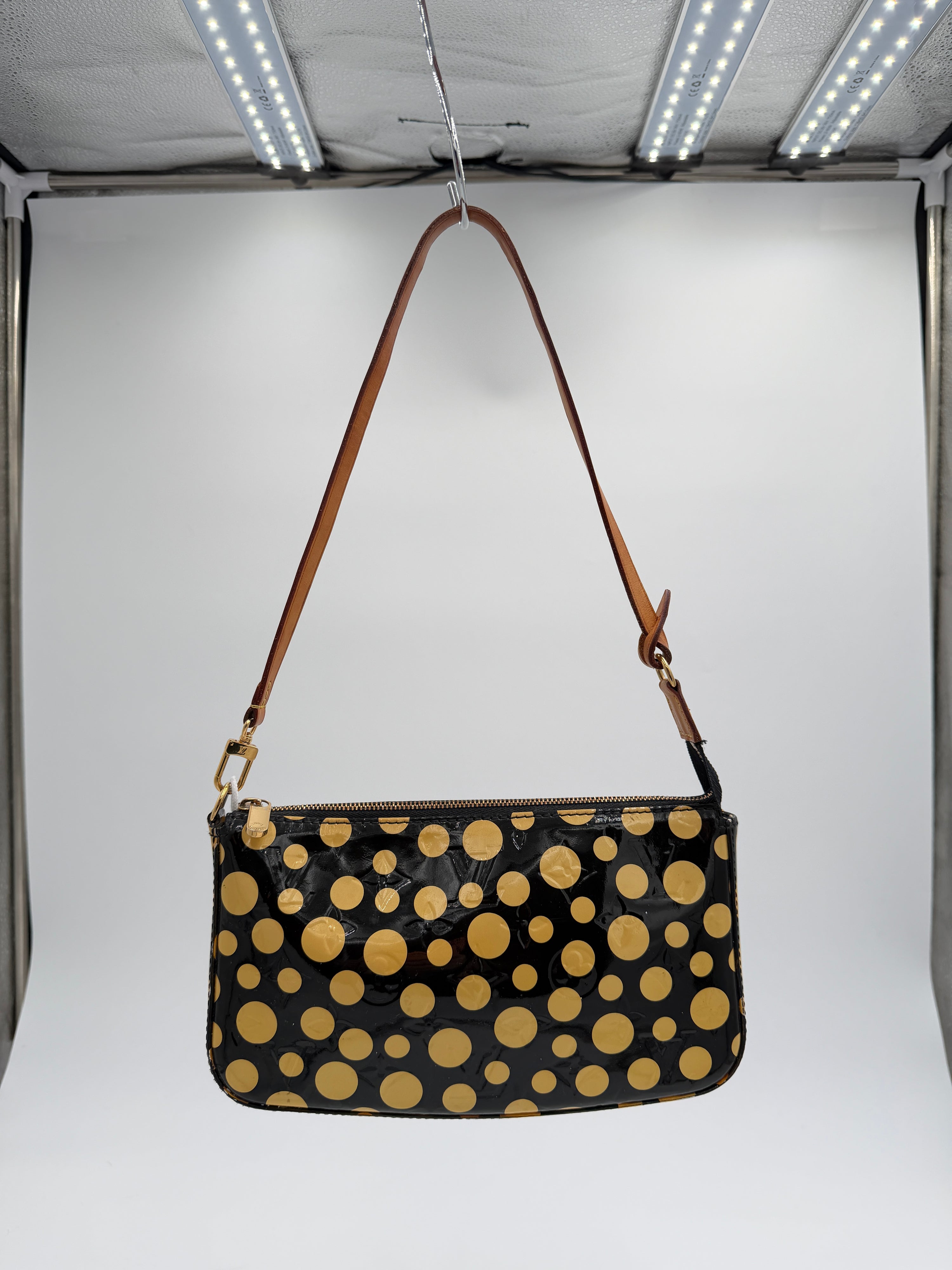 Louis Vuitton Monogram Vernis Polka Dot Pochette