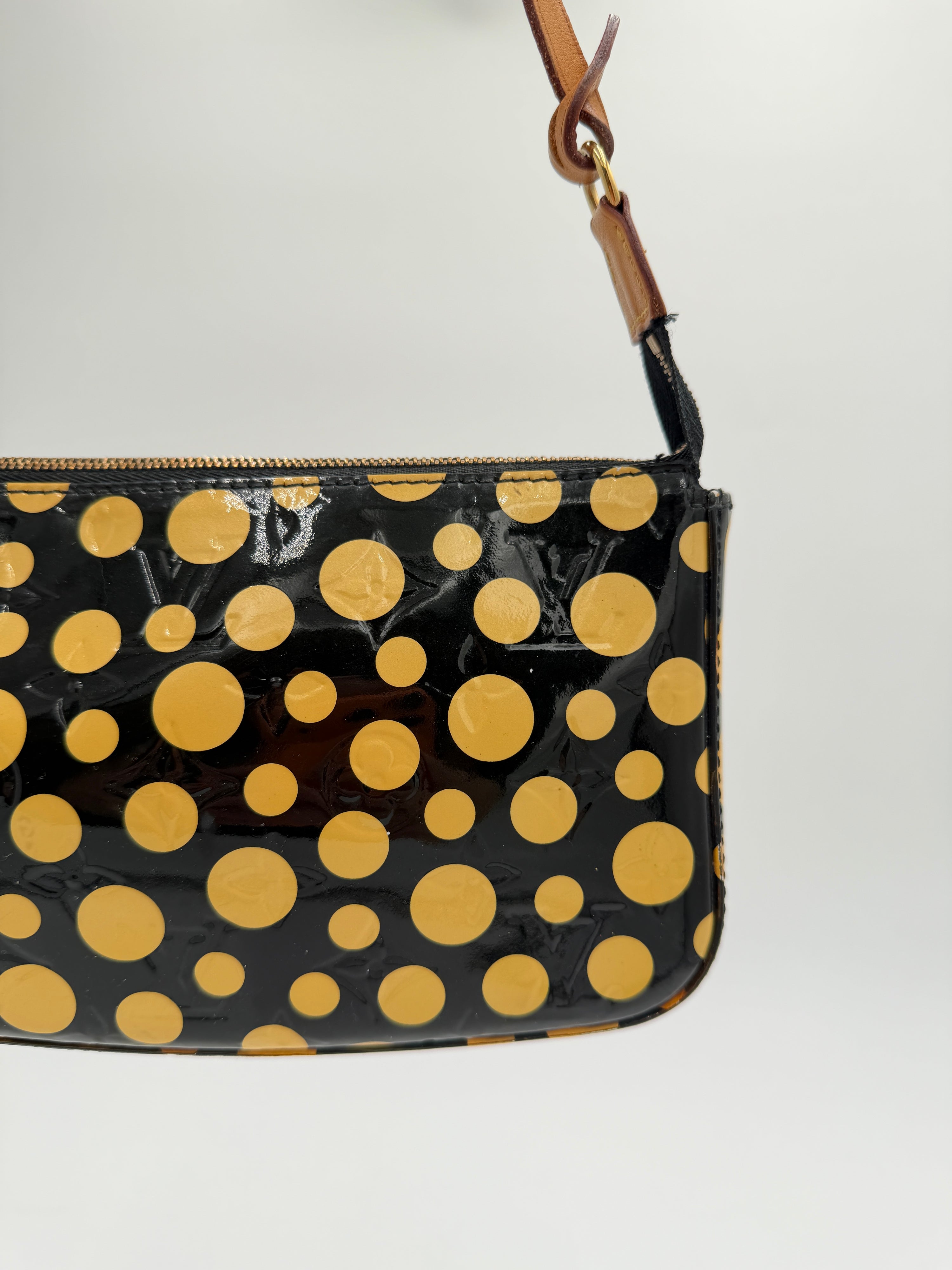 Louis Vuitton Monogram Vernis Polka Dot Pochette