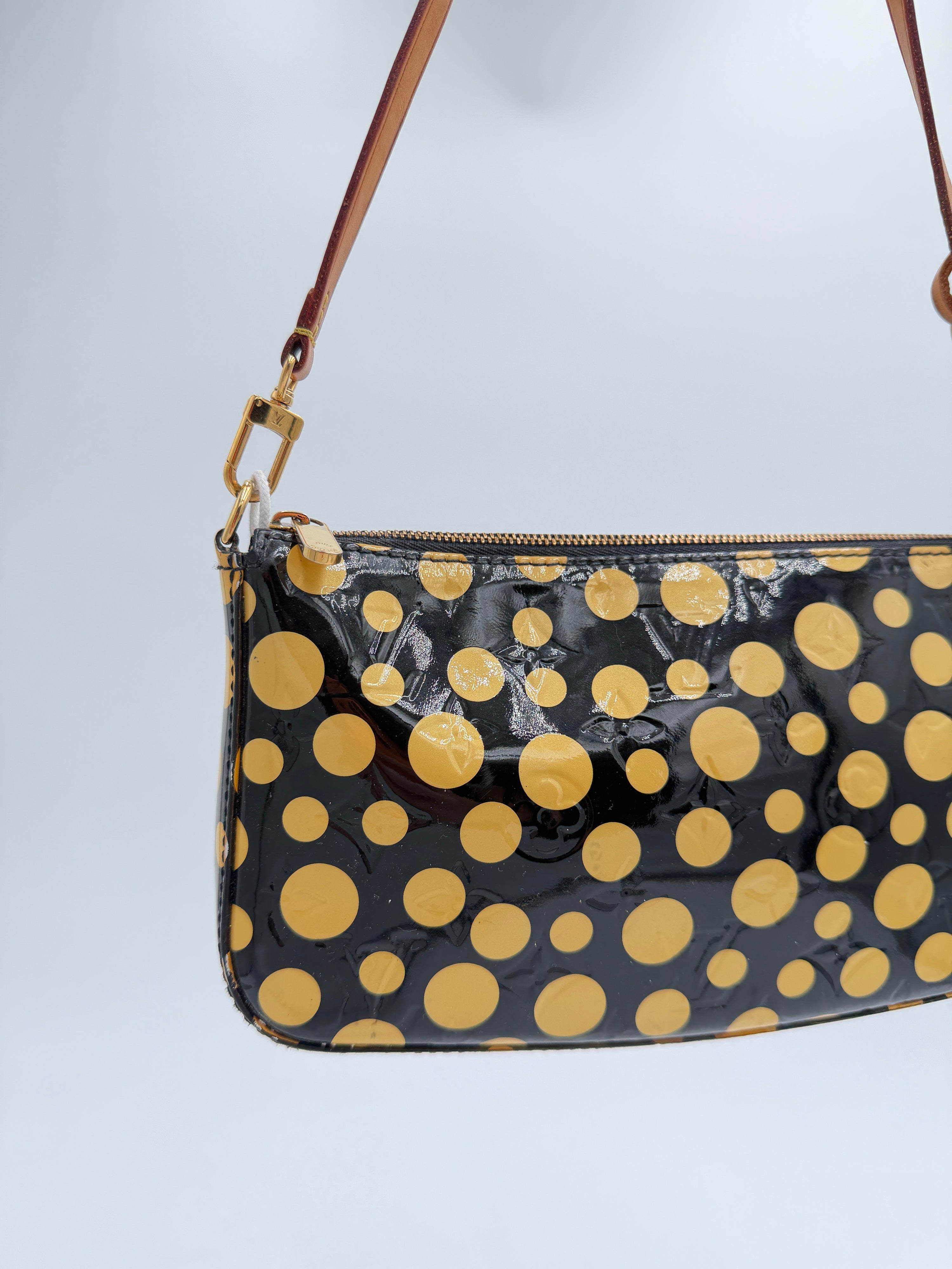 Louis Vuitton Monogram Vernis Polka Dot Pochette