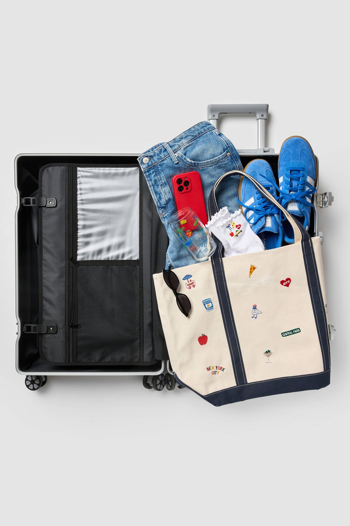 NEW New York City Icons Tote