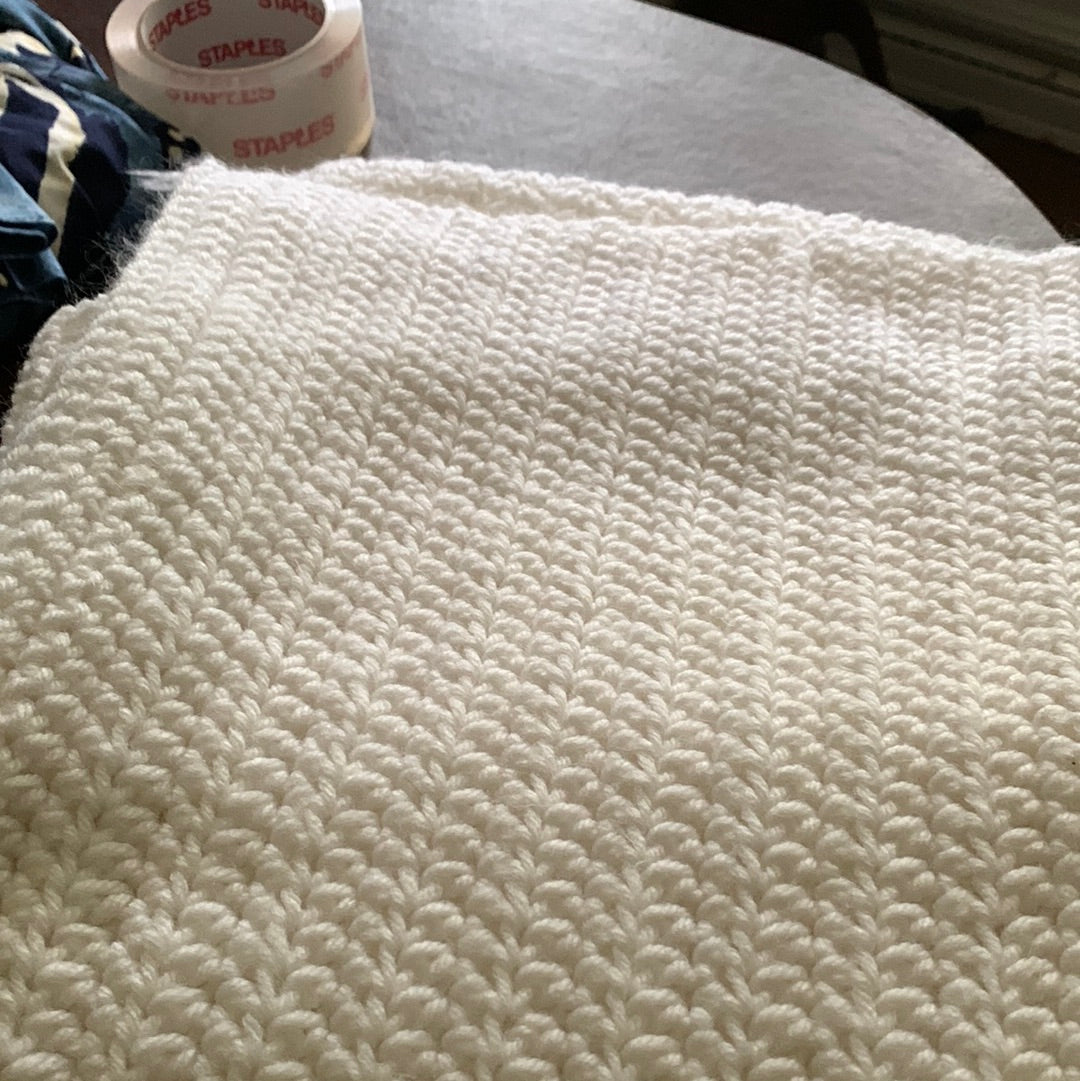 Blanket white crocheted